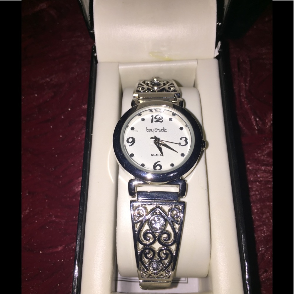 Bay studio watch